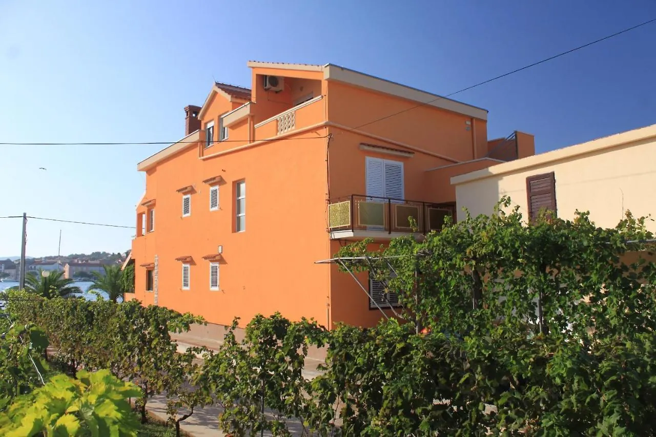 Apartments By The Sea Kukljica, Ugljan - 8478 0*, Kukljica